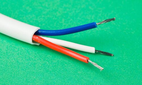 弱電綜合布線(xiàn)中，到底采用屏蔽雙絞線(xiàn)還是非屏蔽雙絞線(xiàn)？ 